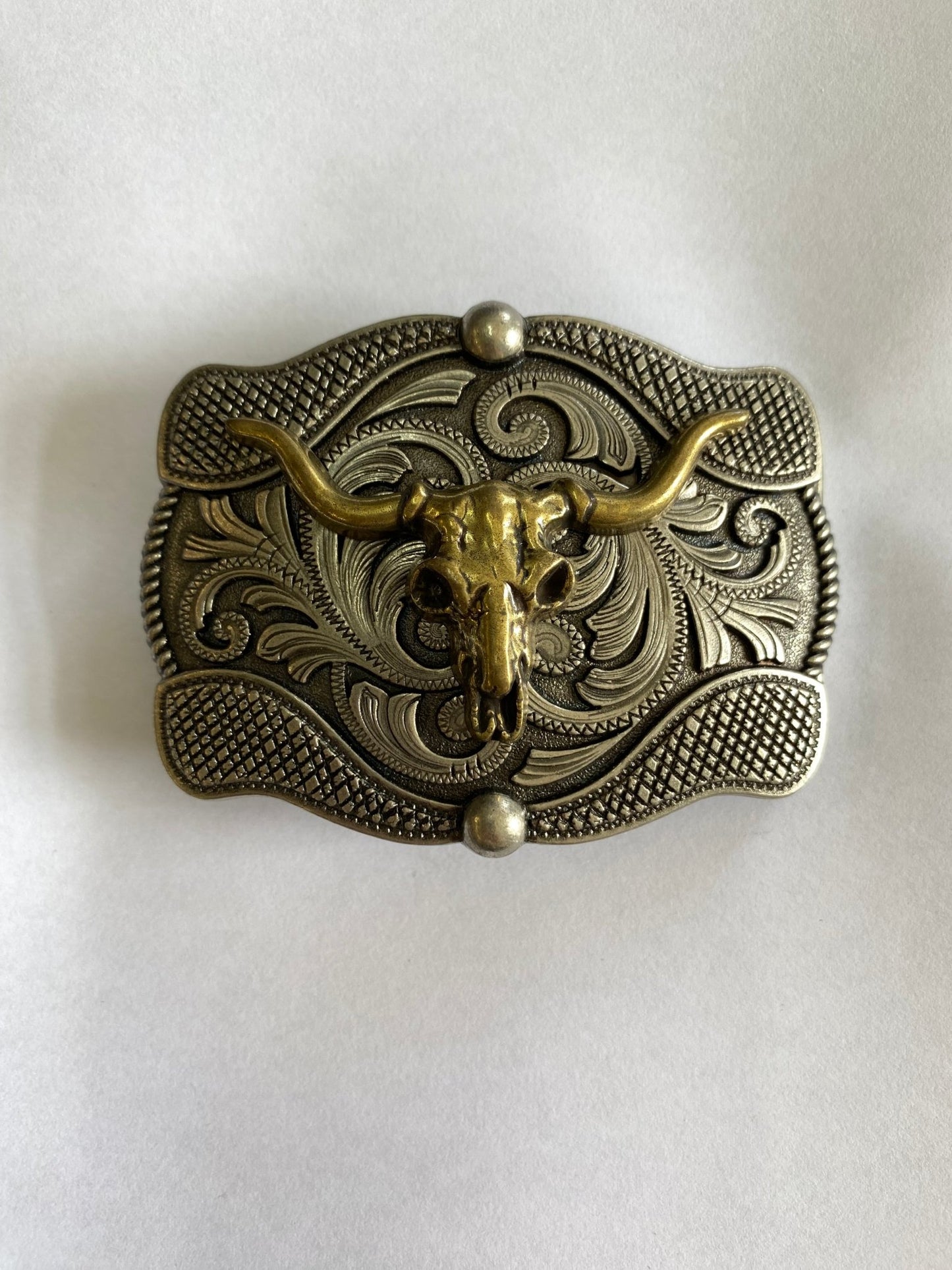 Klamra- czaszka byka