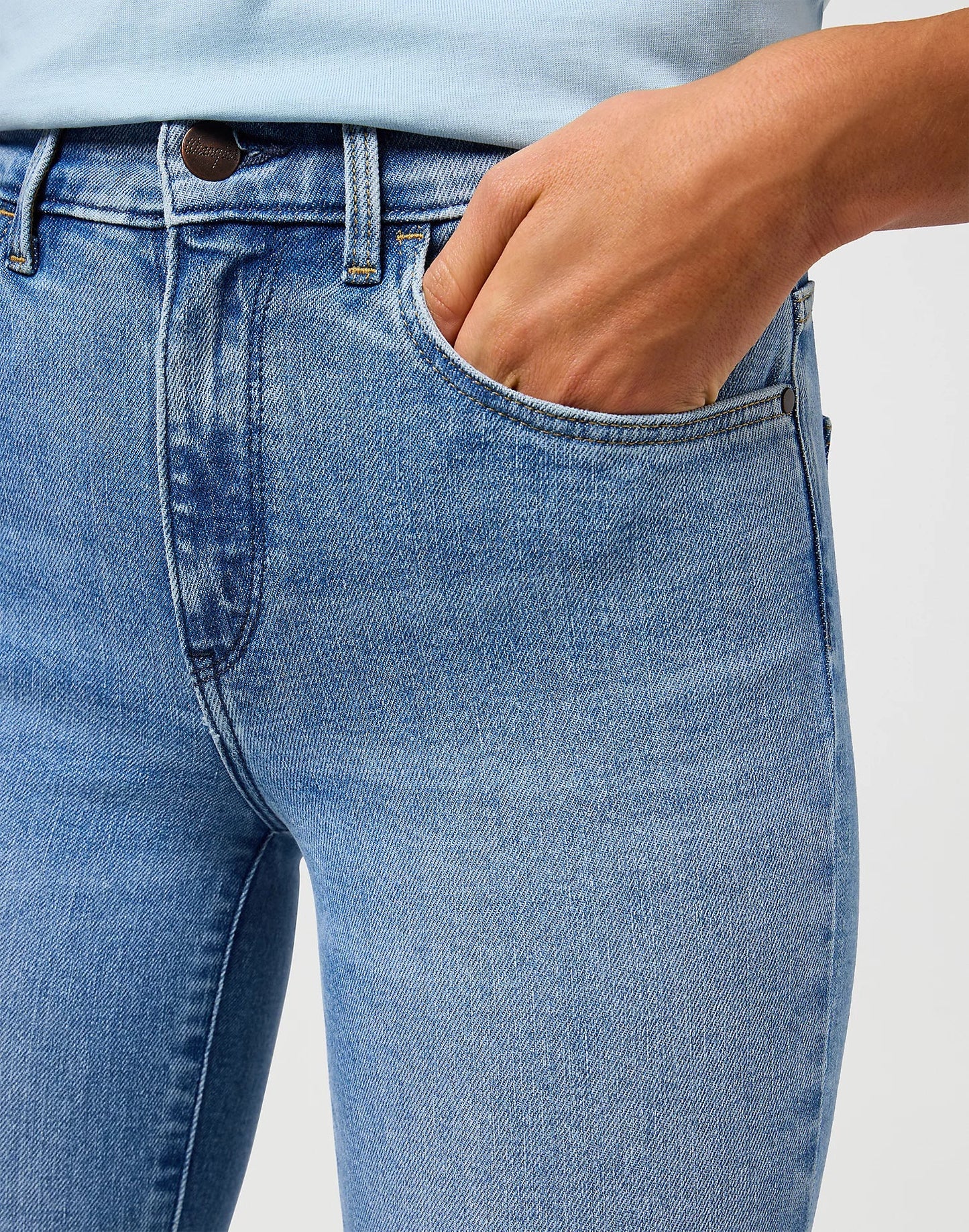 Wrangler BOOTCUT 625 JEANS IN IN THE CLOUDS