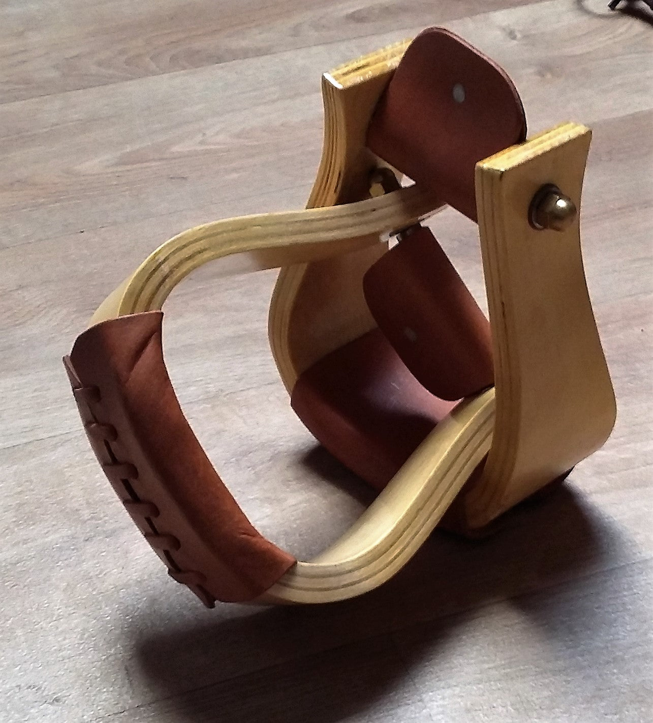 Drewniane strzemiona 8,5cm