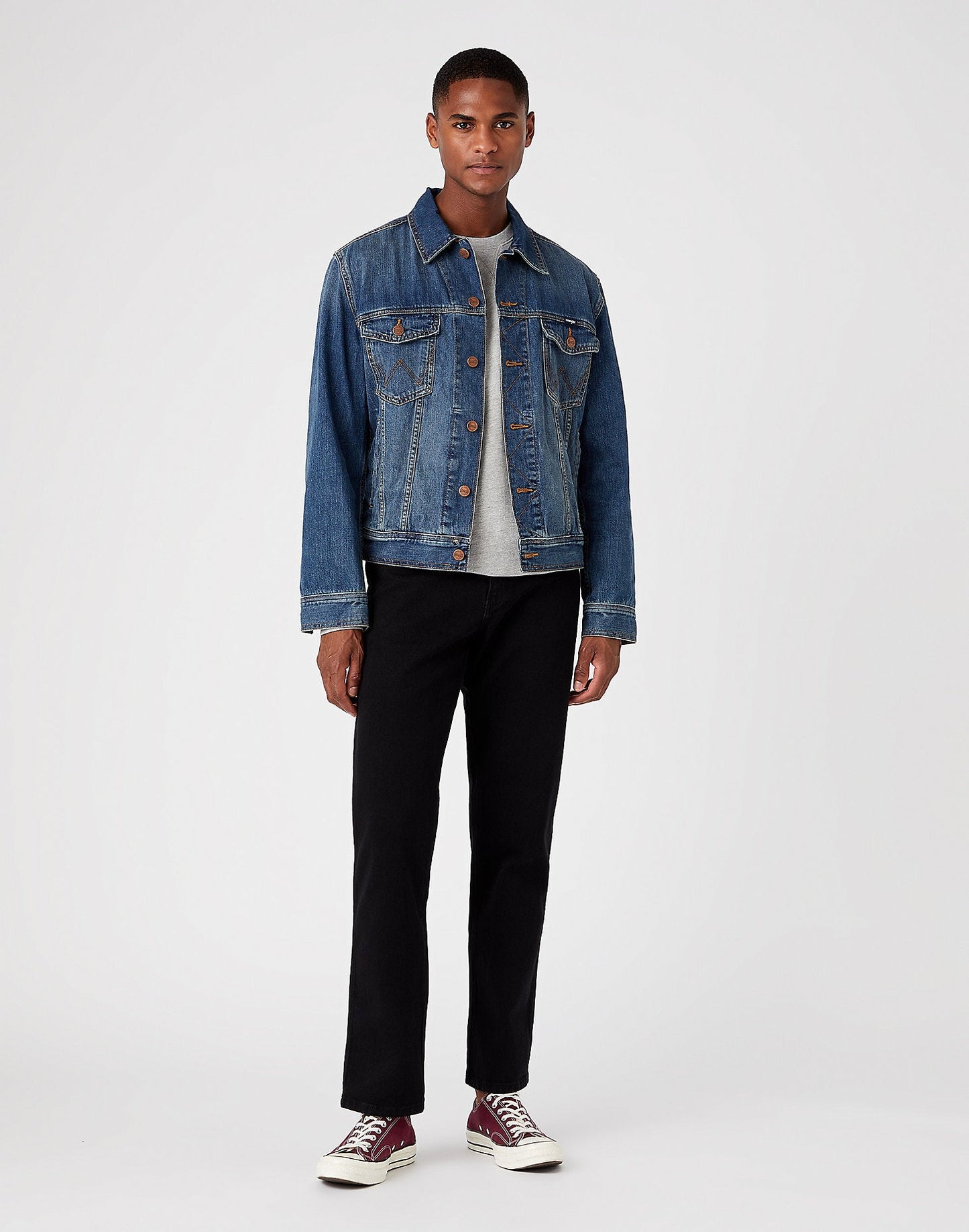 Wrangler CLASSIC DENIM JACKET IN MID STONE