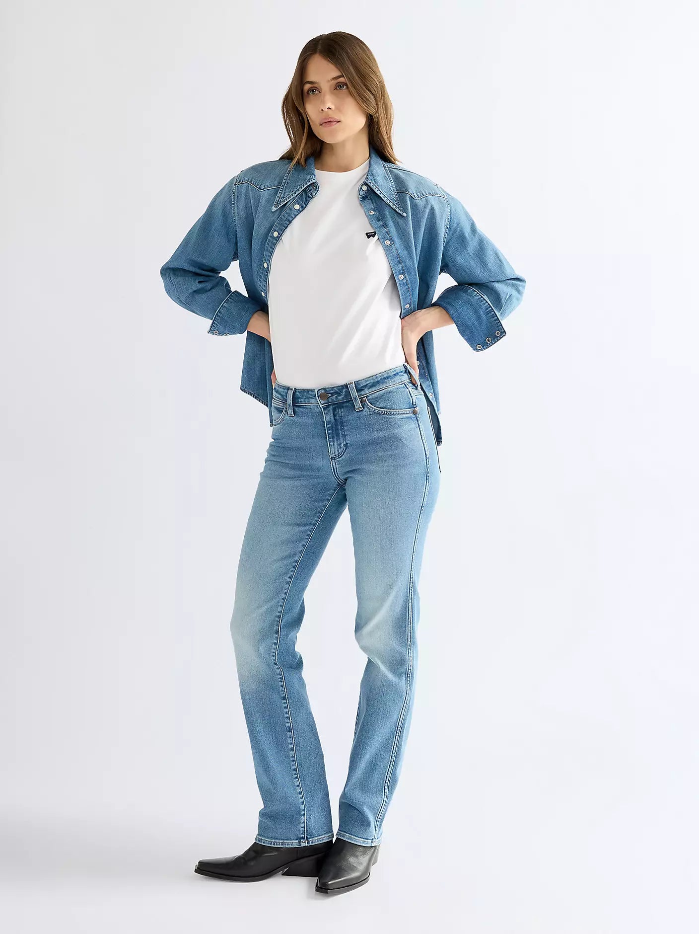 Jeansy Wrangler Straight Jean Lotus