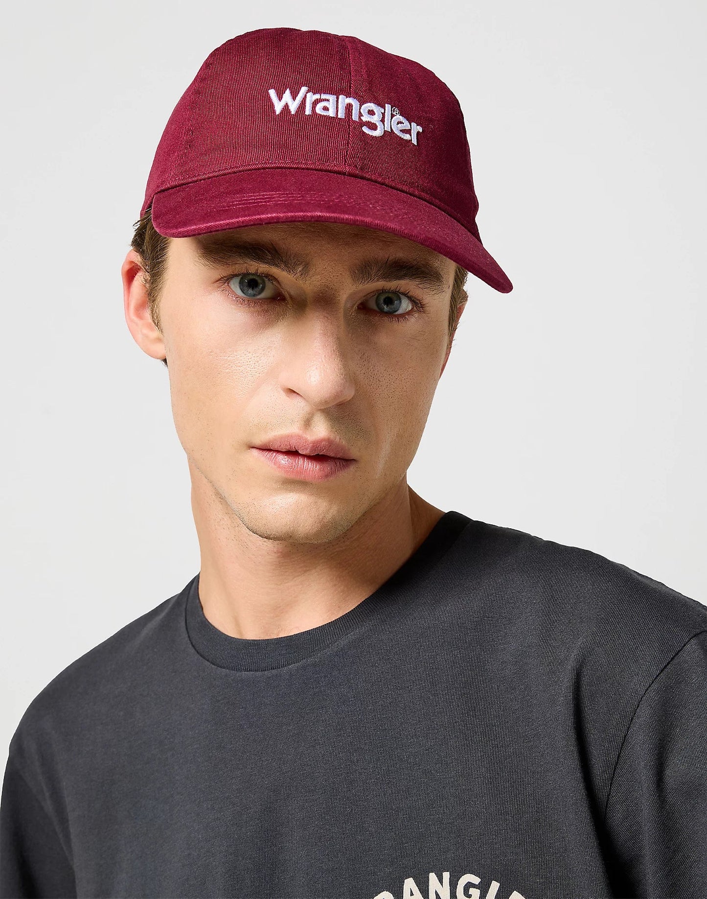 Wrangler WASHED LOGO CAP IN ITALIAN PLUM