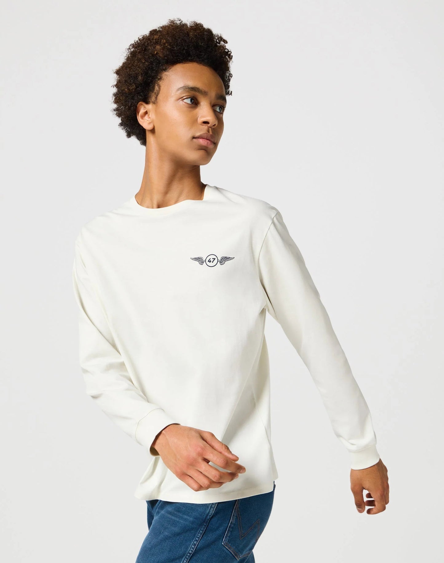 Wrangler Longsleeves Graphic Tee in Vintage White