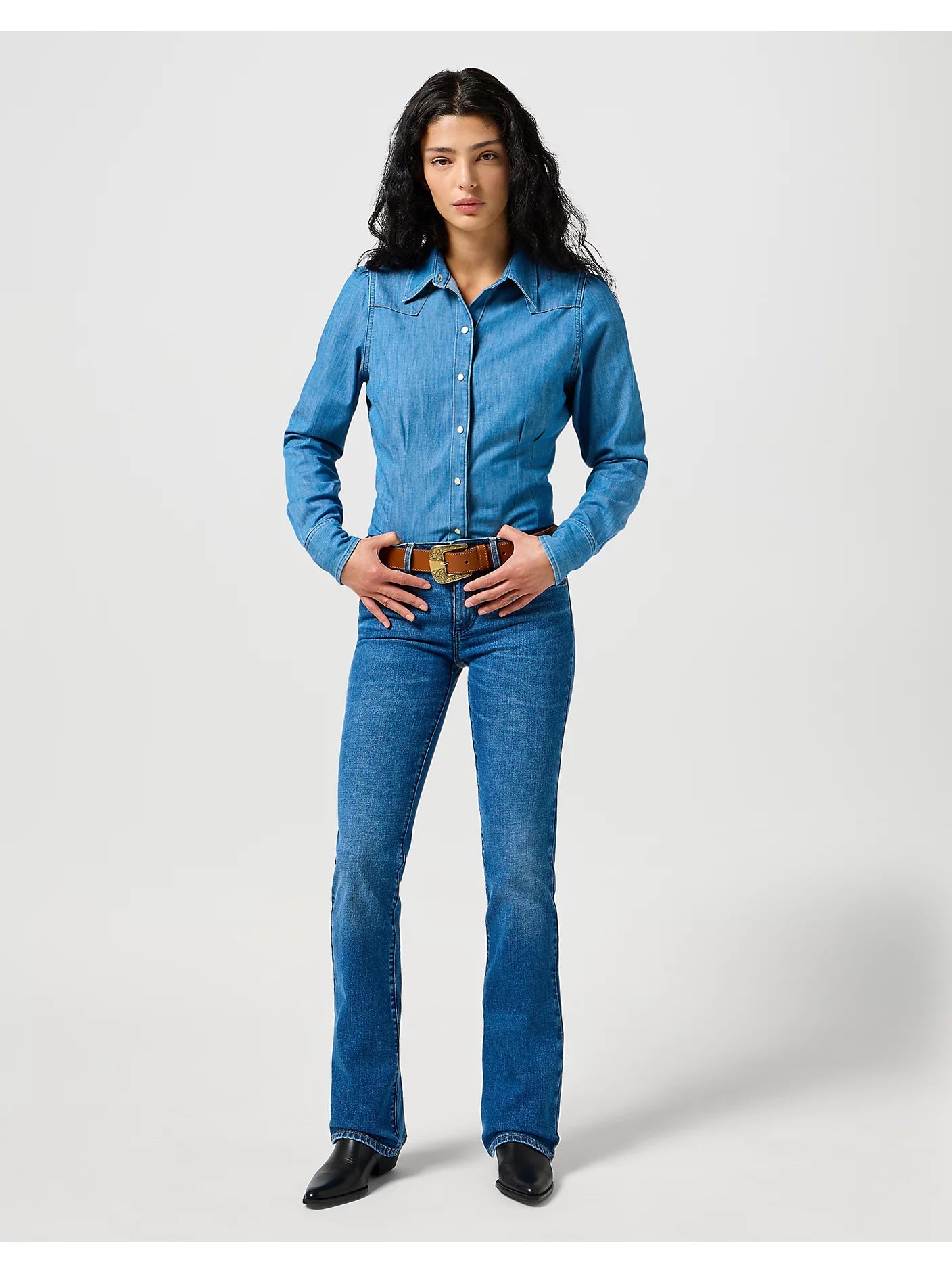 Wrangler BOOTCUT JEANS IN VINTAGE WORN