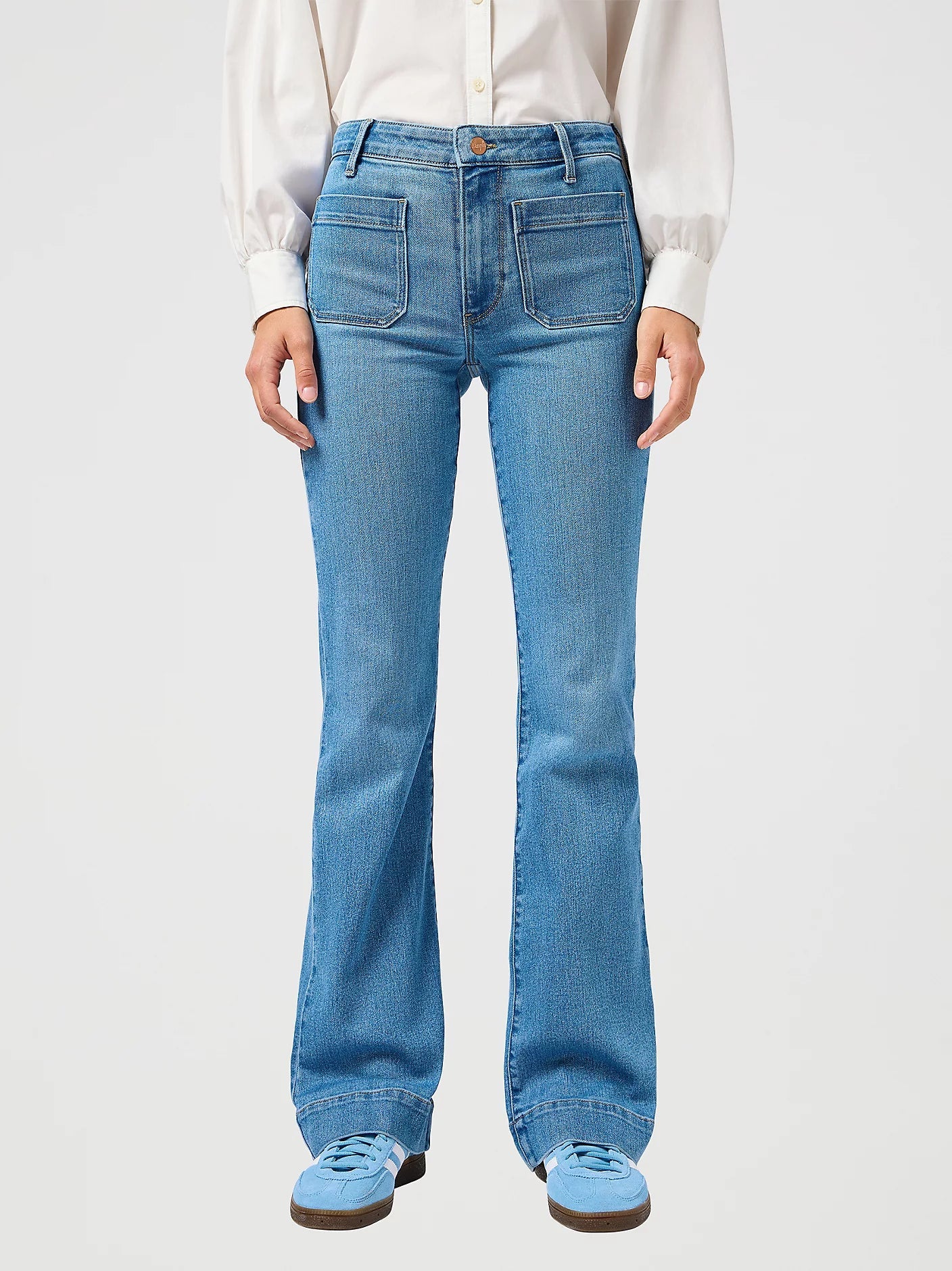 Wrangler Flare Jeans Velvet Sky